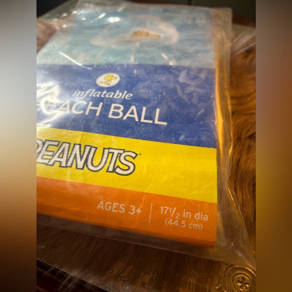 NIP Peanuts Woodstock inflatable beach ball 17.5" diameter - Picture 2 of 6